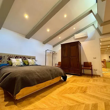 Spacious Loft In Aventine Area Apartmán Řím