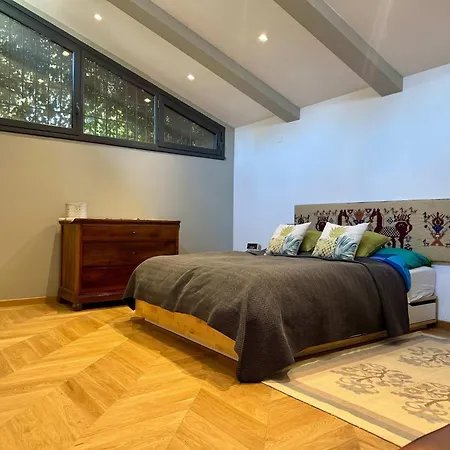 Spacious Loft In Aventine Area Řím